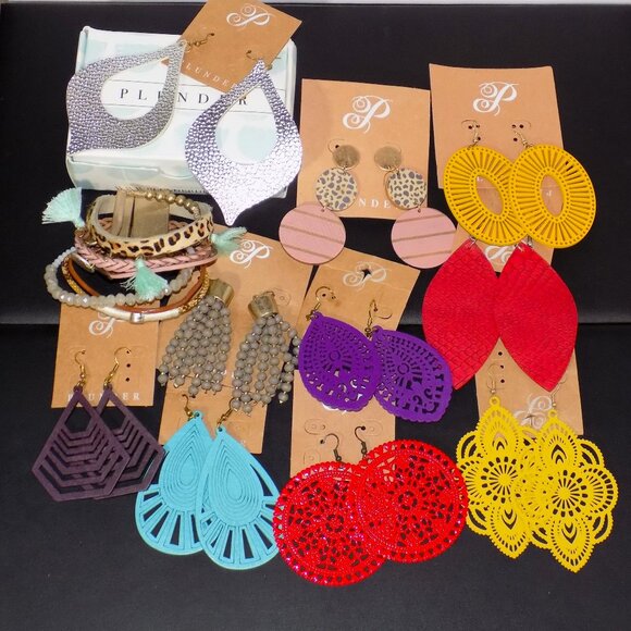 Plunder Jewelry - Lot 11 New Plunder Earrings & Bracelet Bundle.  Statement Boho Retro Wood Metal